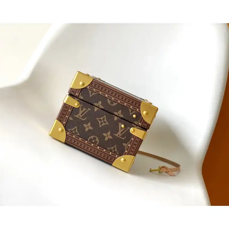2406YA0132 LV Bags 0810